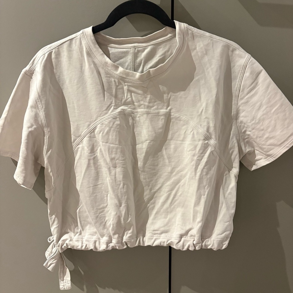 Lululemon Cream Cropped Workout Top